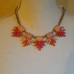 Color coral pink flower necklace